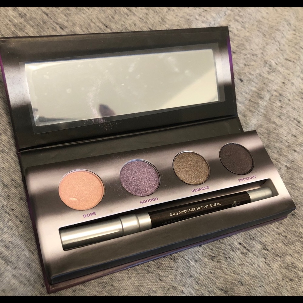 Urban Vices mini palette w/ 24/7 eyeliner